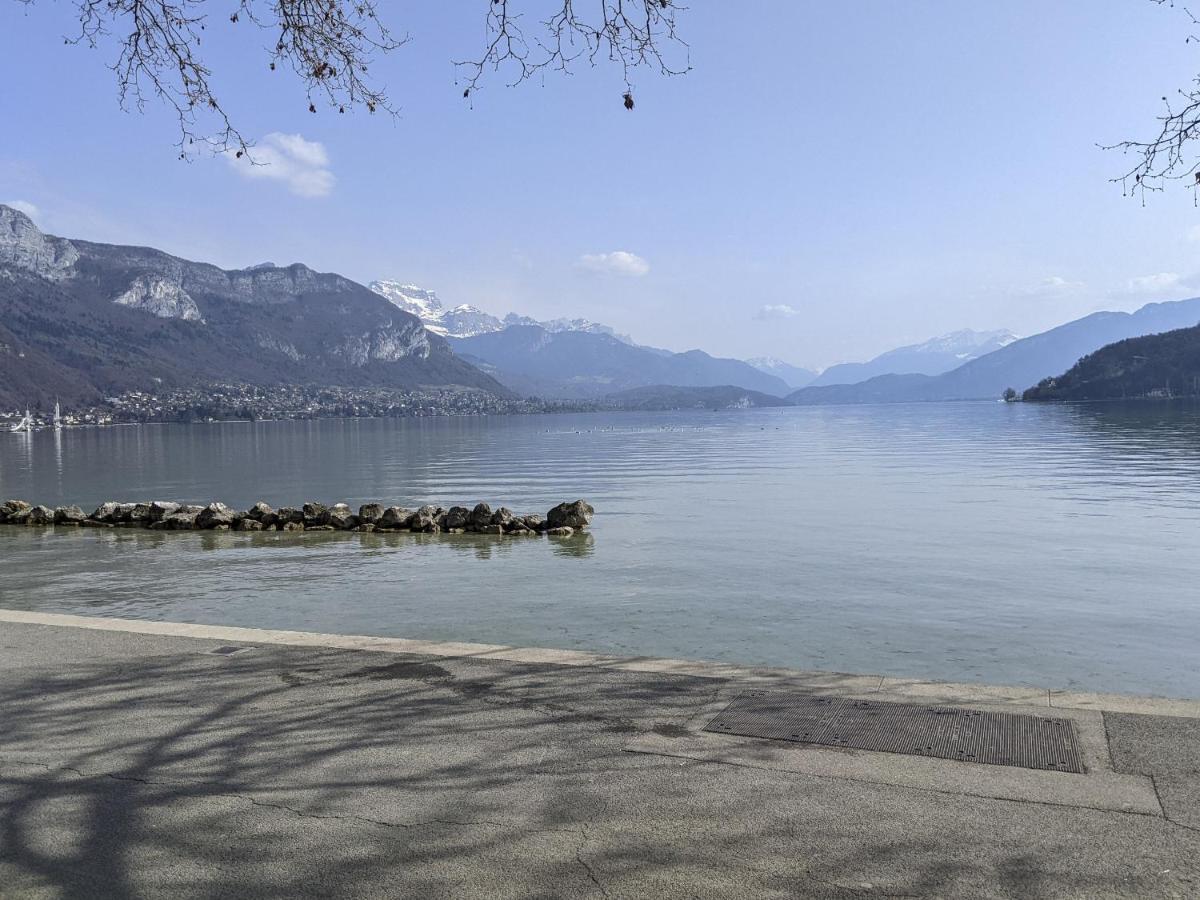 Azur Bleu 4 Etoiles Annecy Centre-Ville Et Lac Lumineux エクステリア 写真