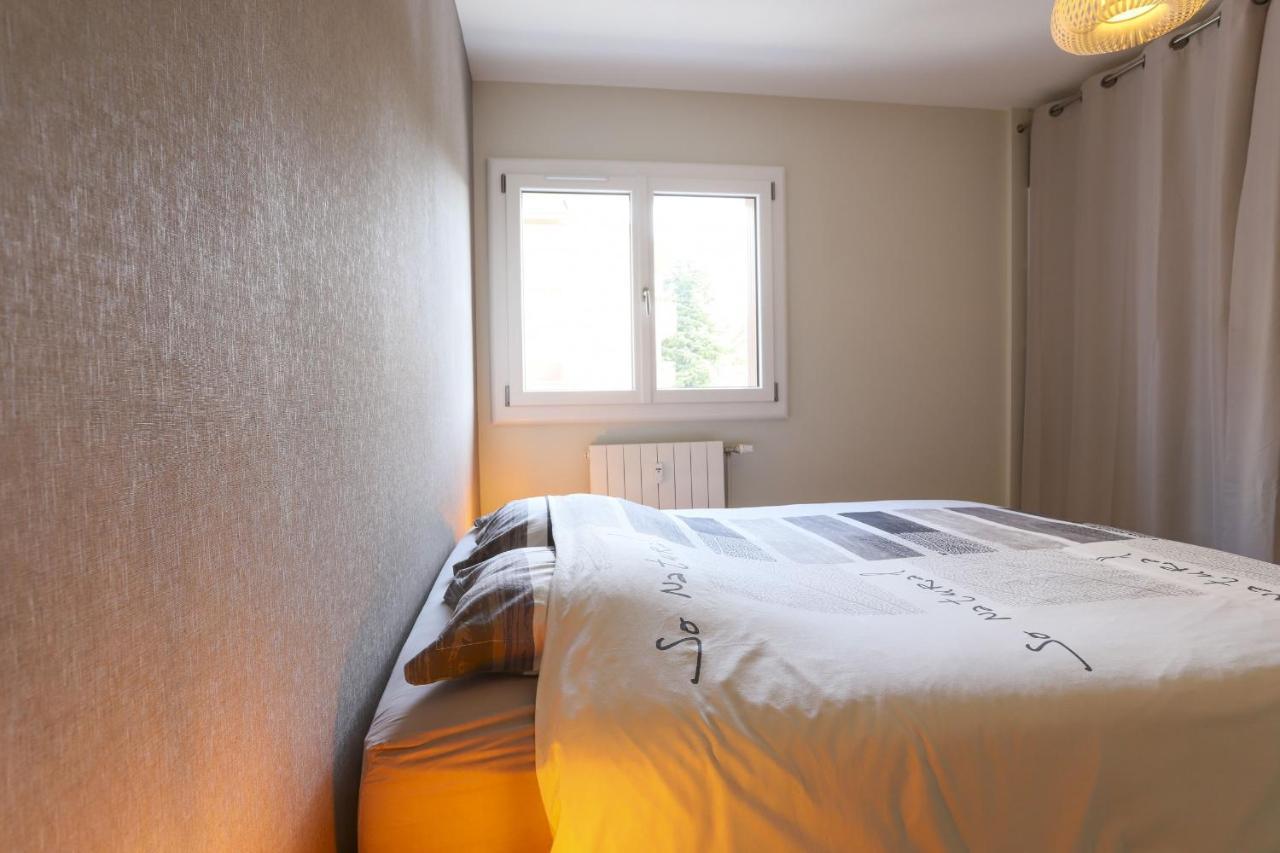 Azur Bleu 4 Etoiles Annecy Centre-Ville Et Lac Lumineux エクステリア 写真